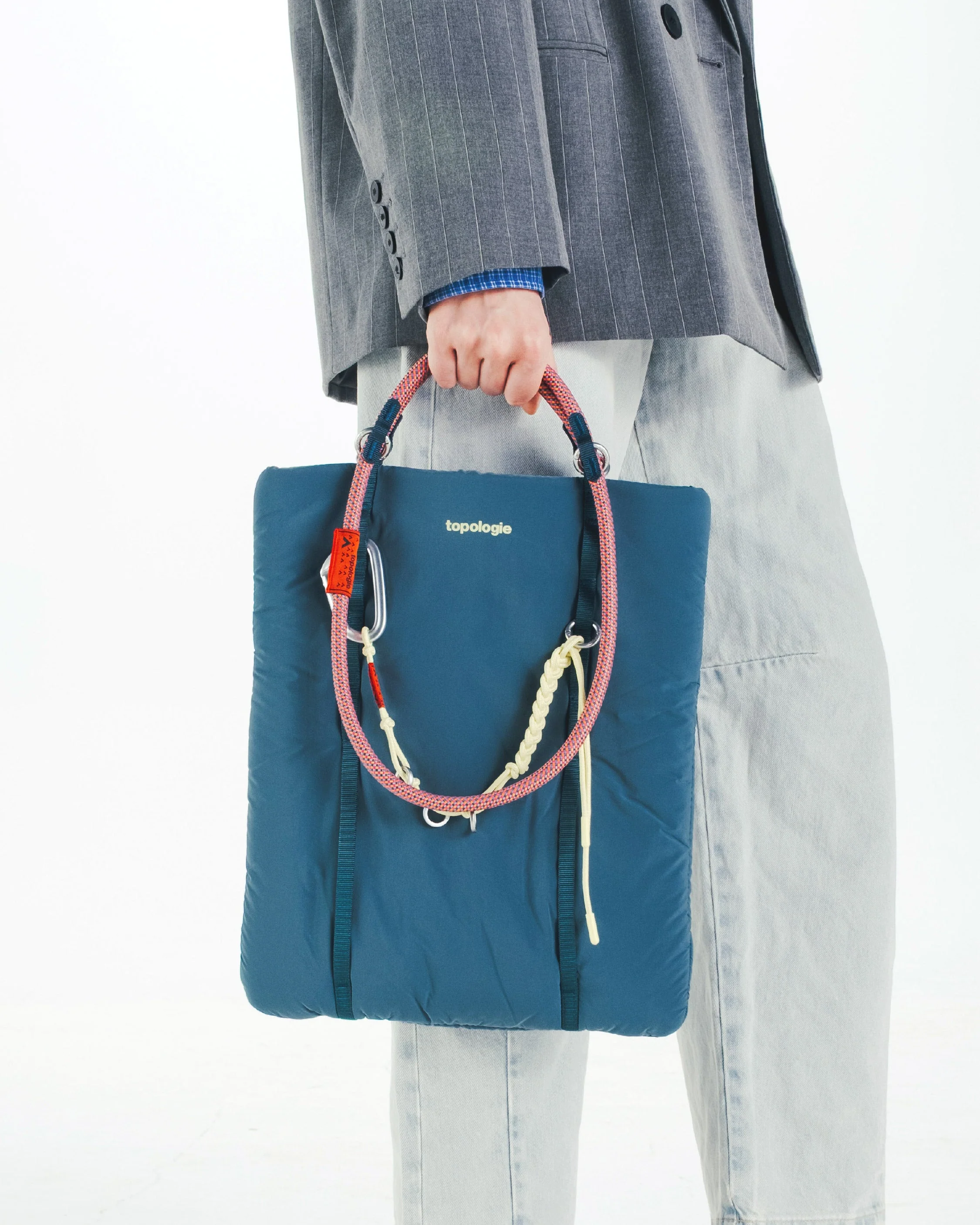 14" Cloud Shopper - Image 12