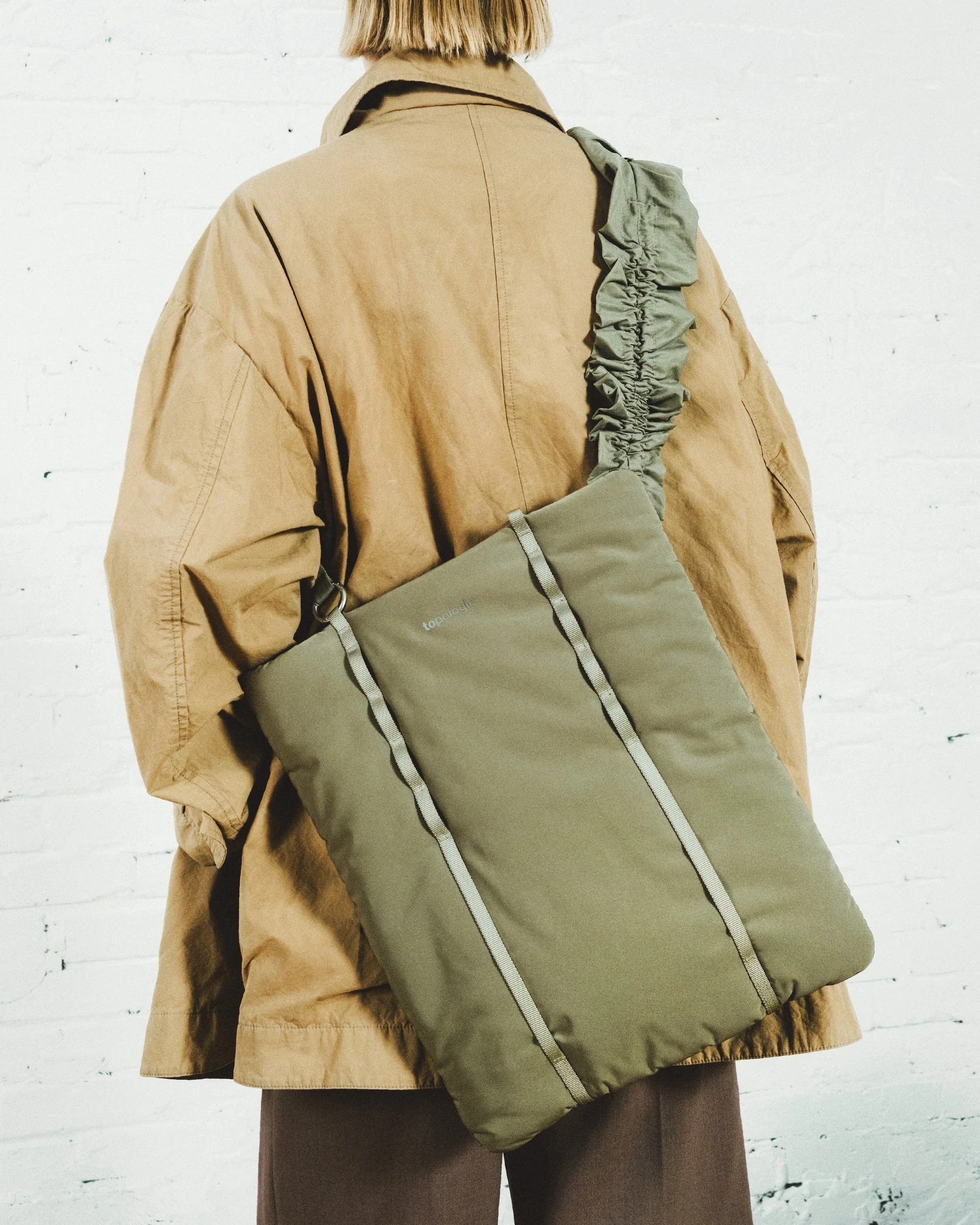 16" Cloud Shopper - Image 12
