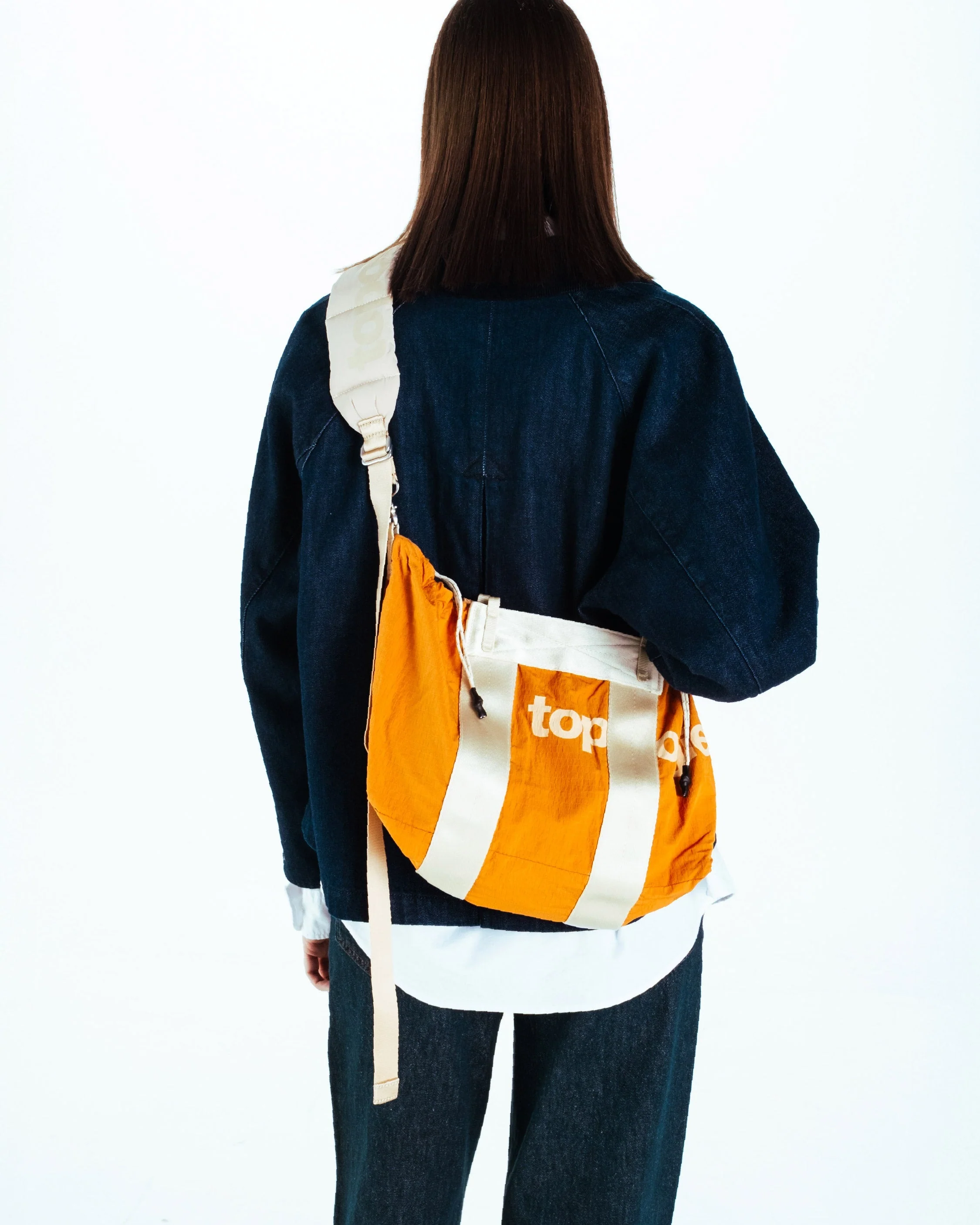 Summit Tote Wide Medium - Image 10