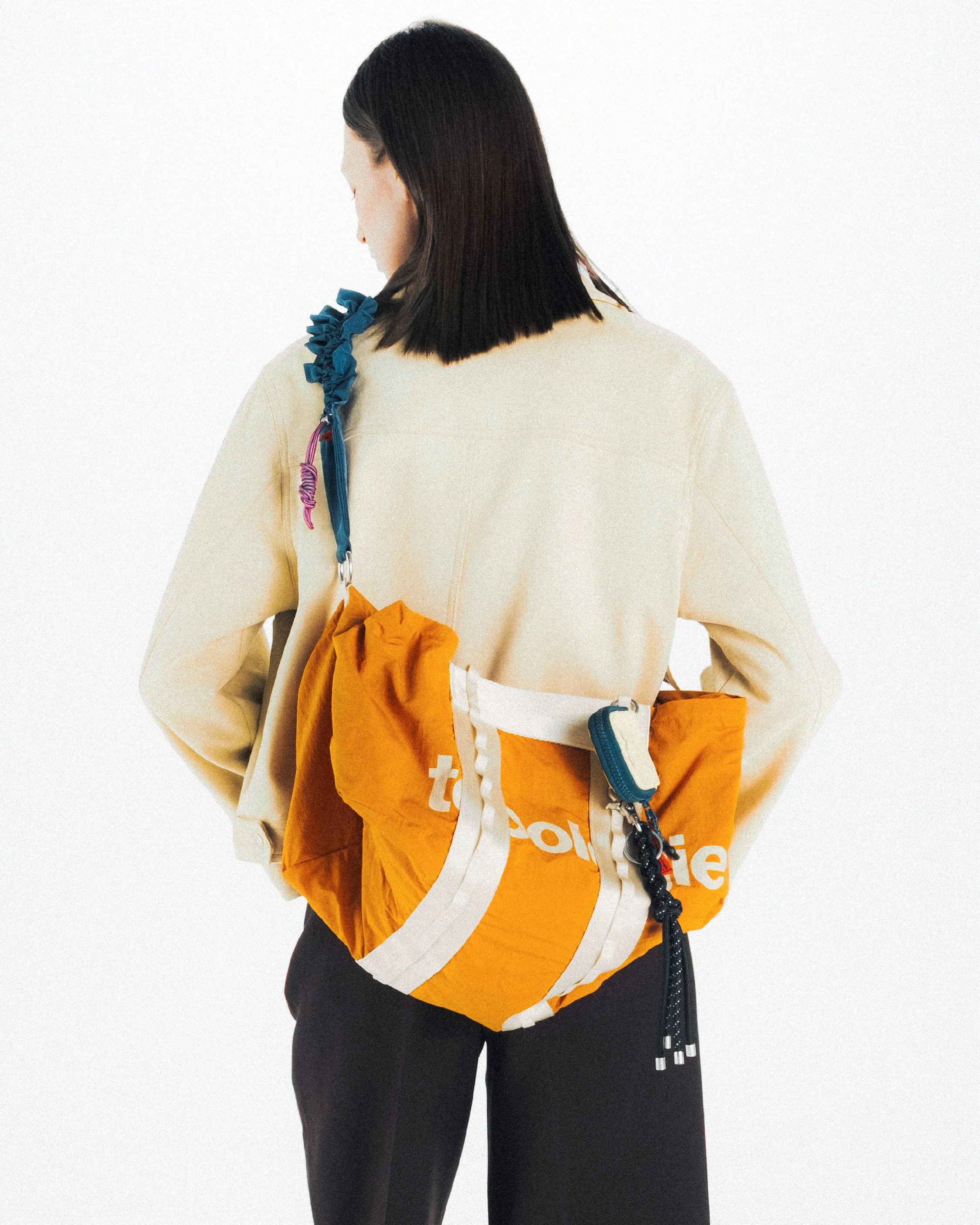 Summit Duffle Medium - Image 11