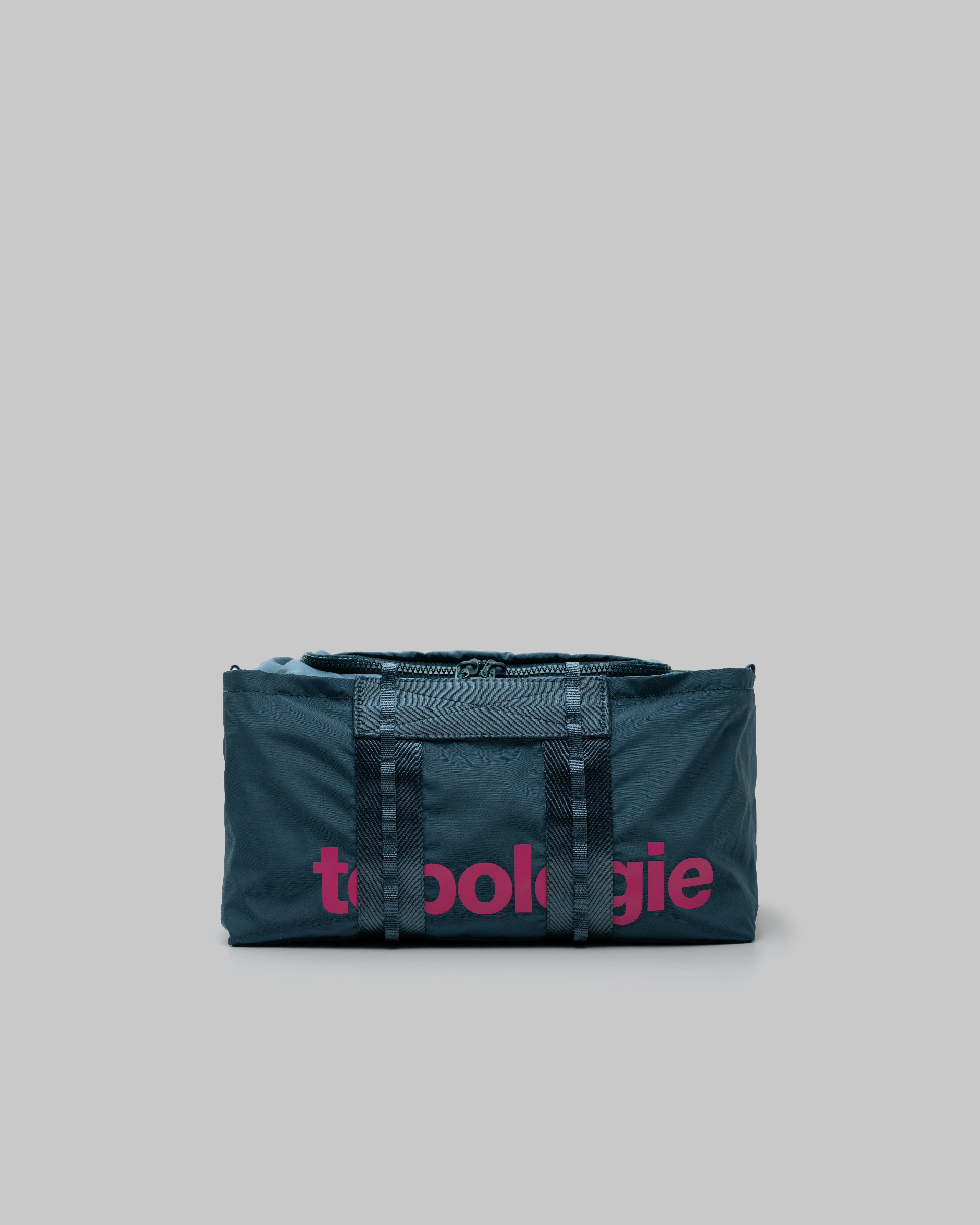 Summit Duffle Medium - Image 15