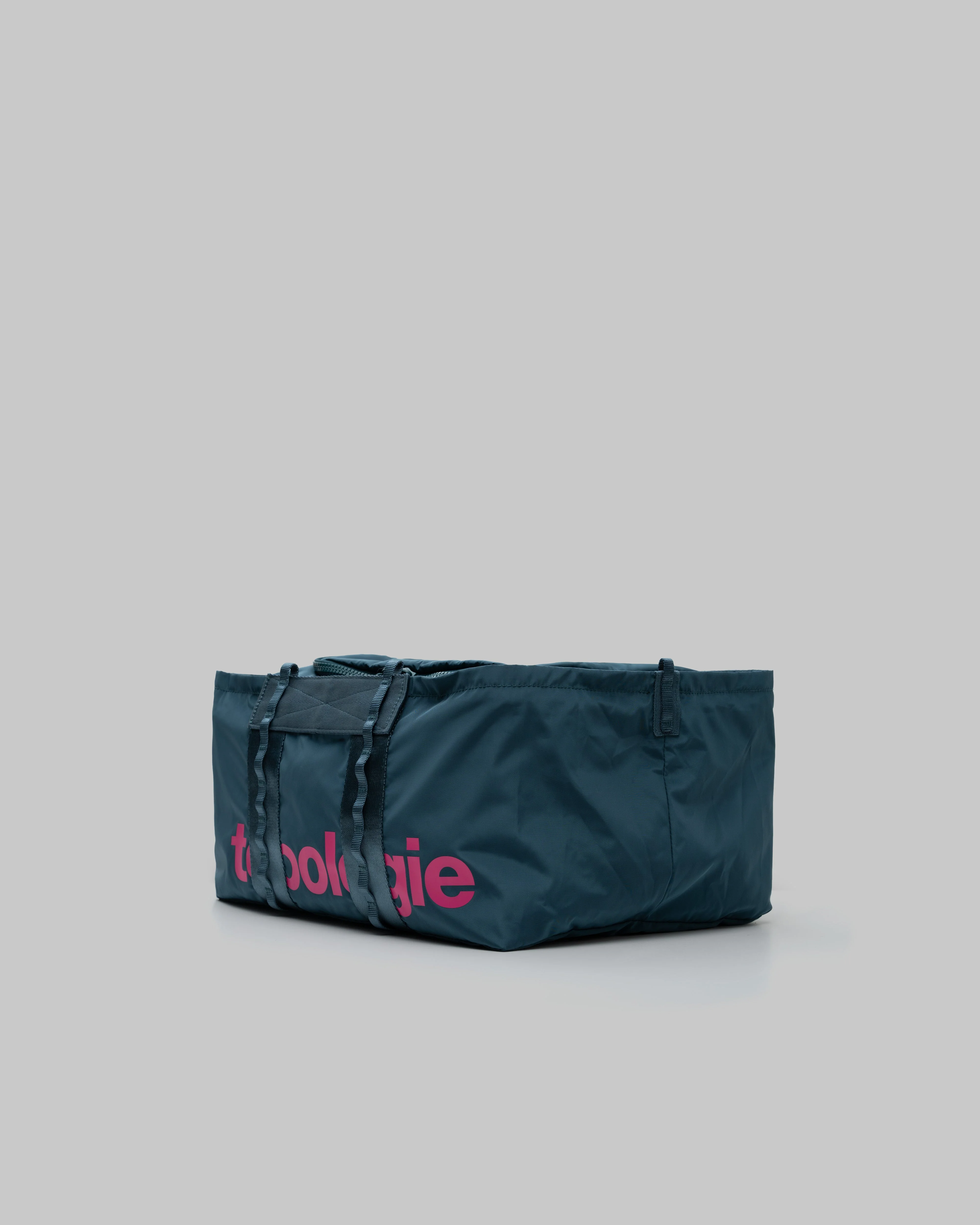 Summit Duffle Medium - Image 16