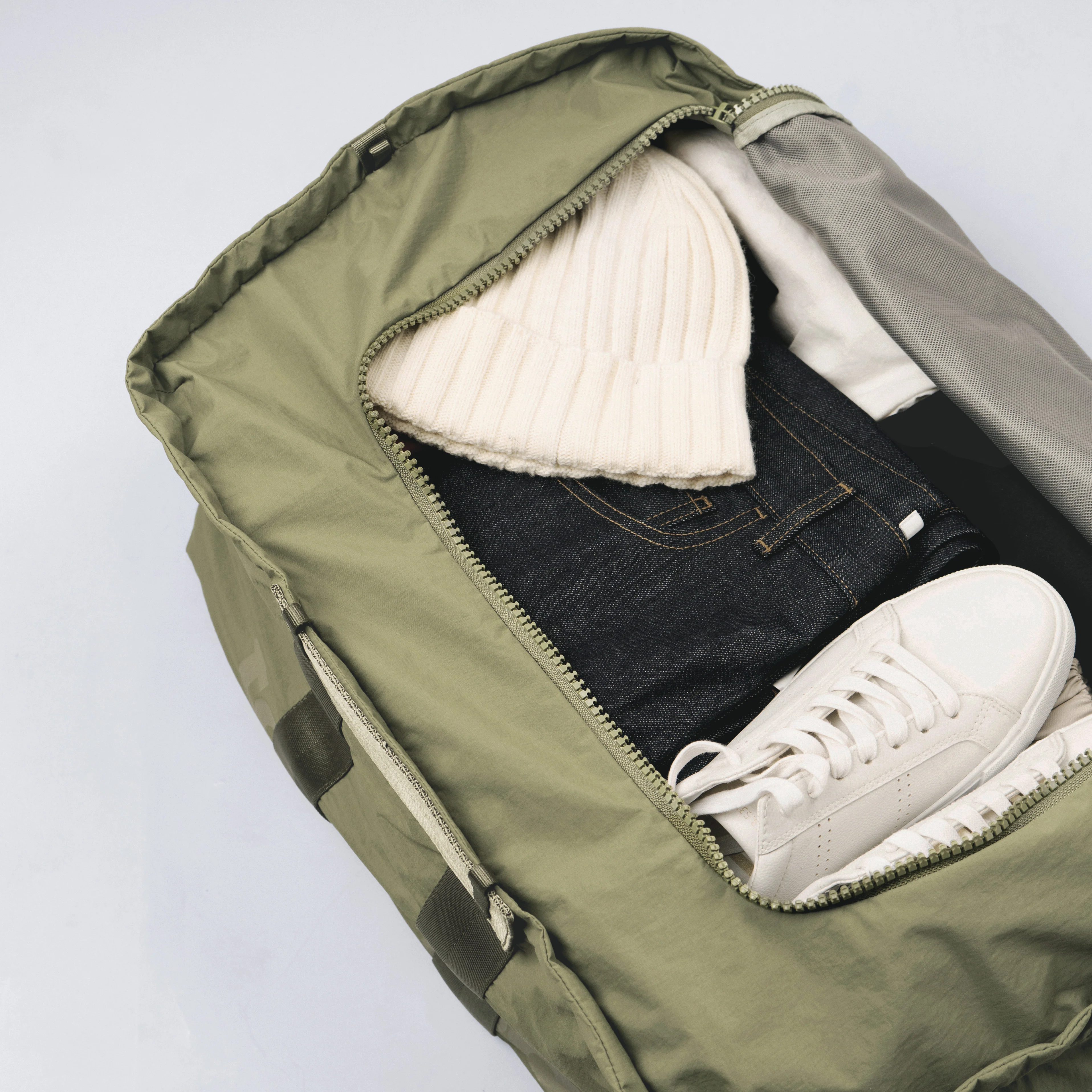 Summit Duffle Medium - Image 3