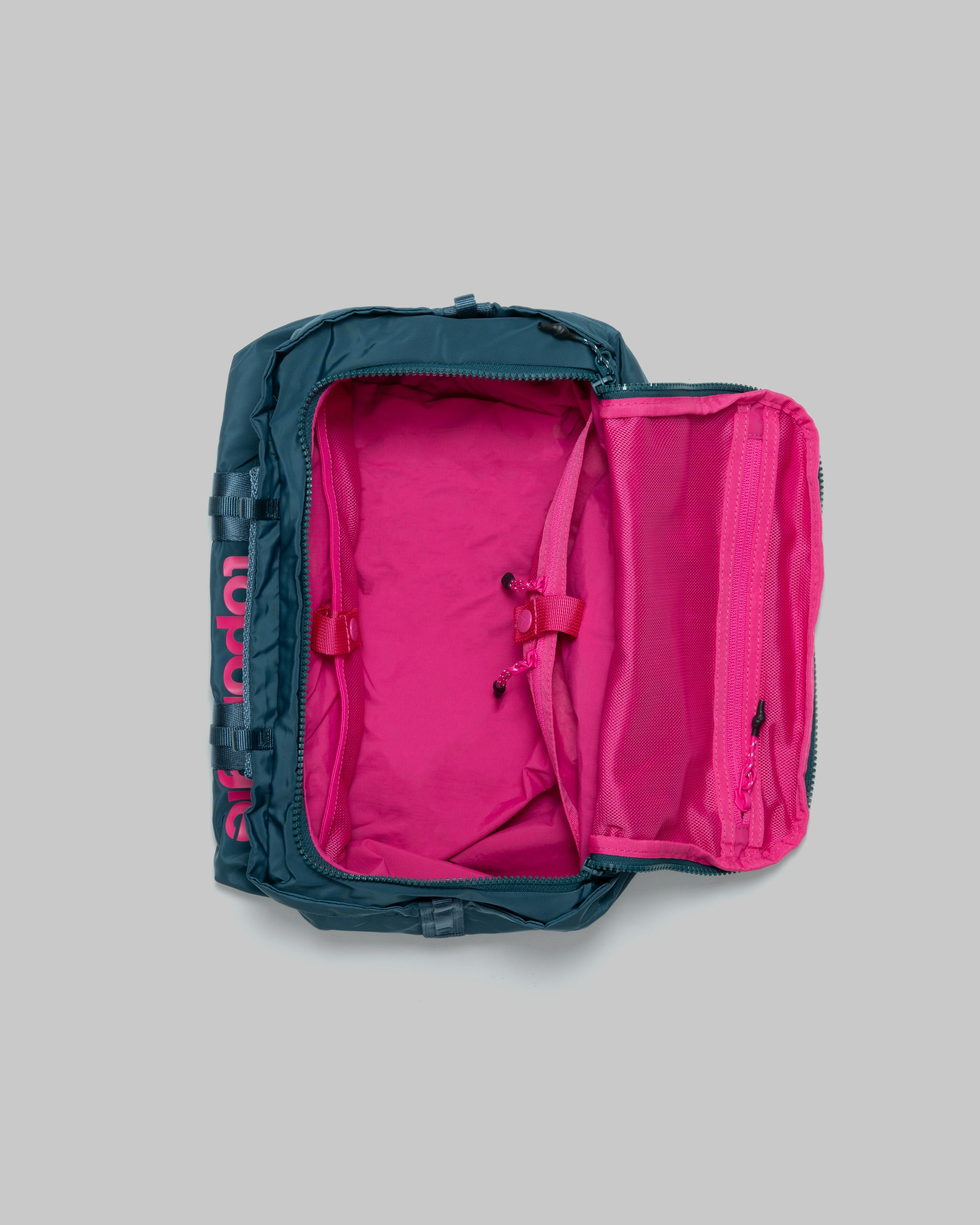 Summit Duffle Small - Image 21