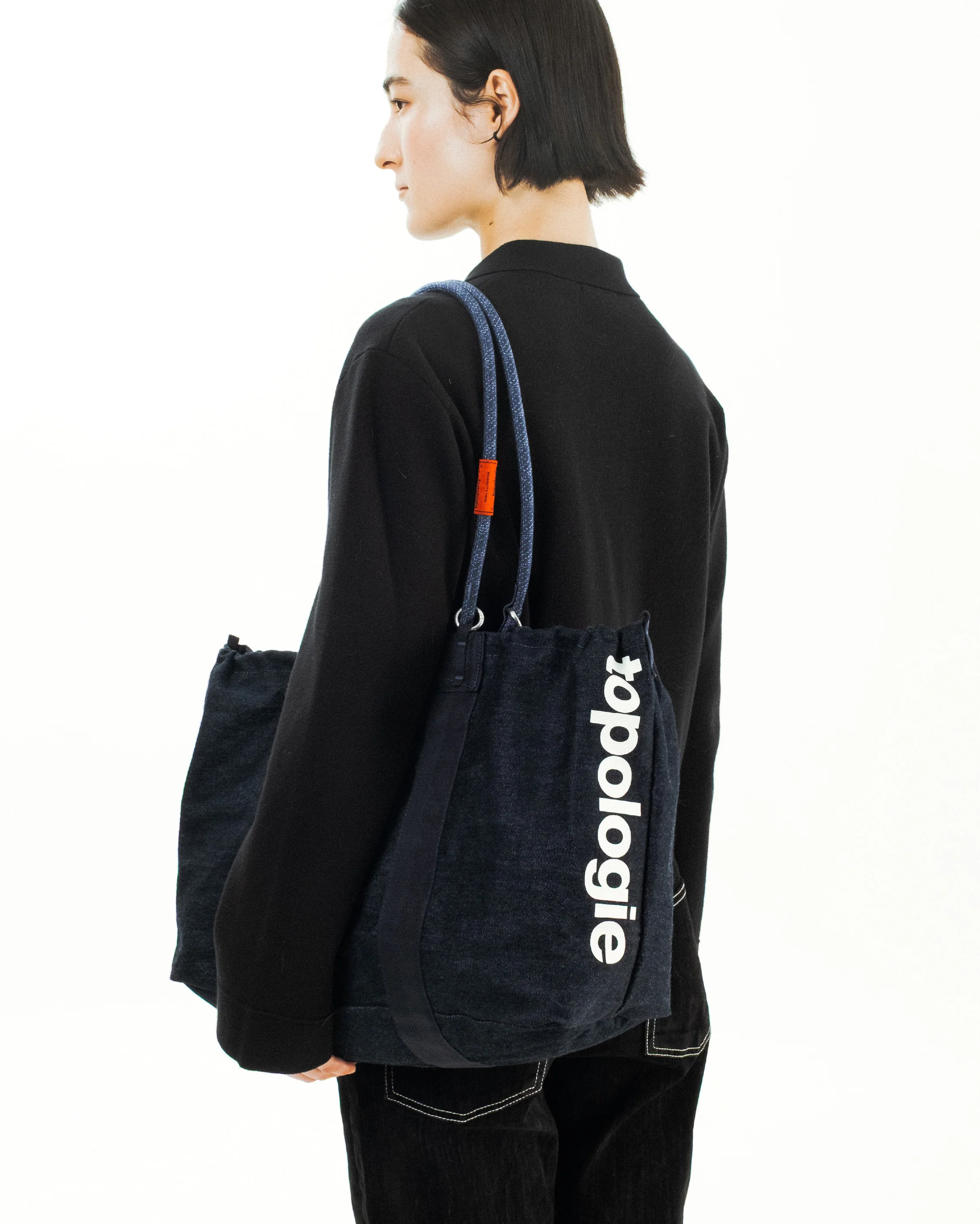 Summit Tote Wide Medium - Image 21